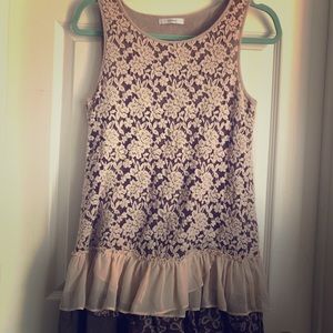 Vintage-esque mystree dress with lace details